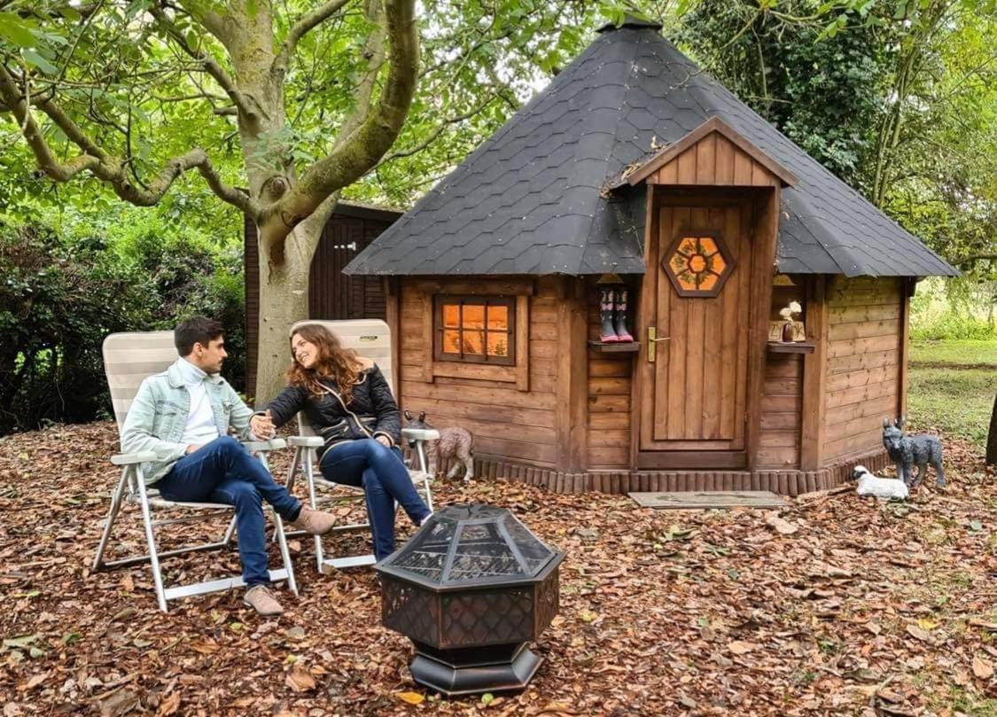 Villa Starry Meadow & Rescued Animal Experiences Great Yarmouth Exterior foto