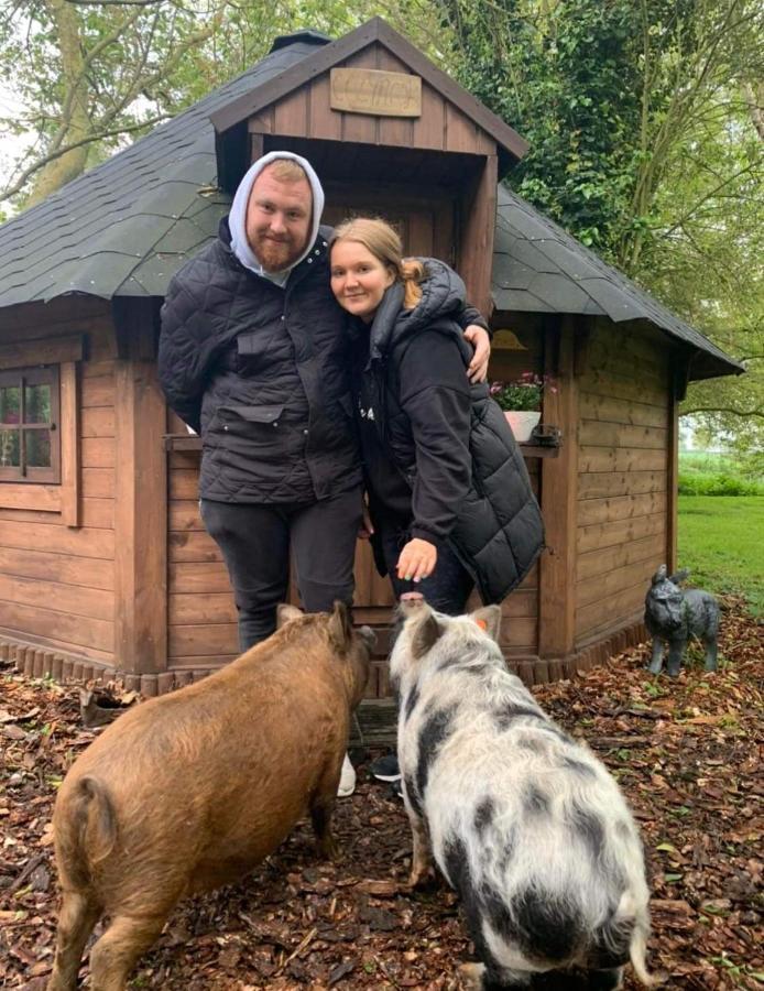 Villa Starry Meadow & Rescued Animal Experiences Great Yarmouth Exterior foto